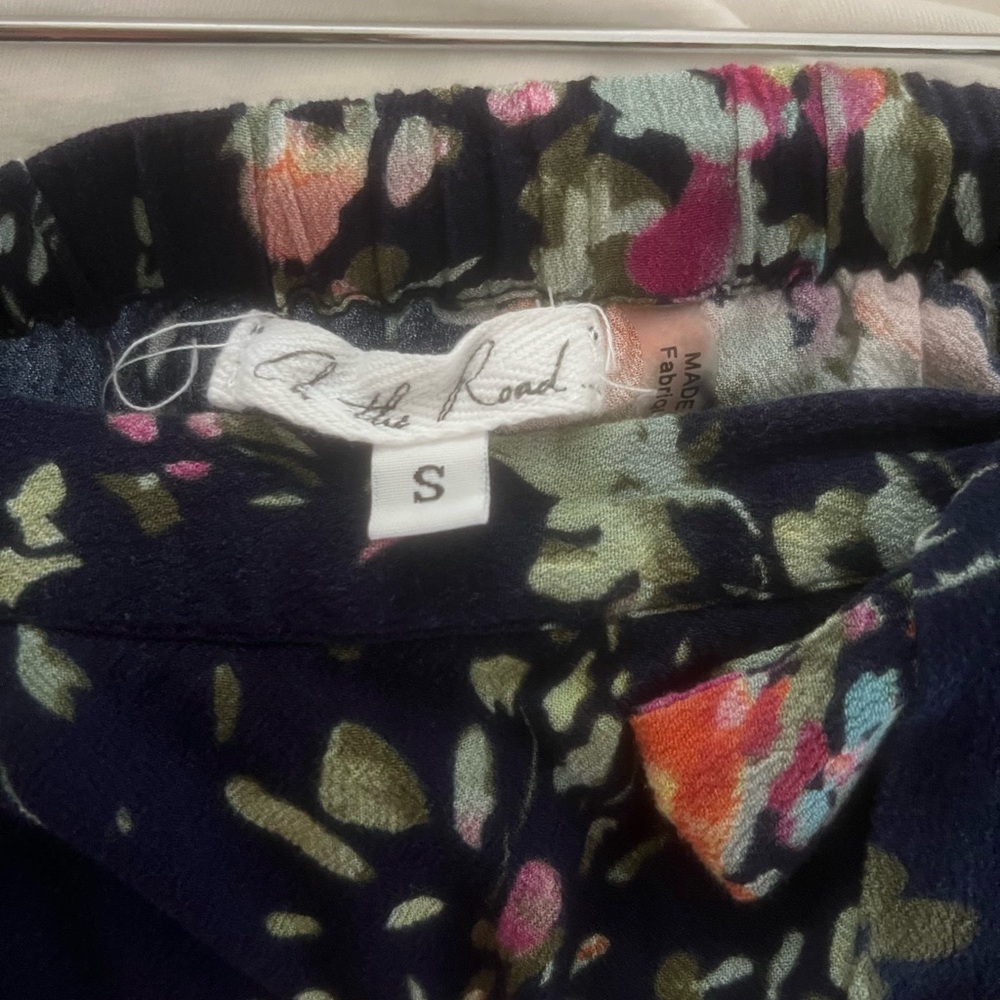 Anthropologie On The Road Floral High-Low Skirt in Navy and Red - Picture 6 of 6